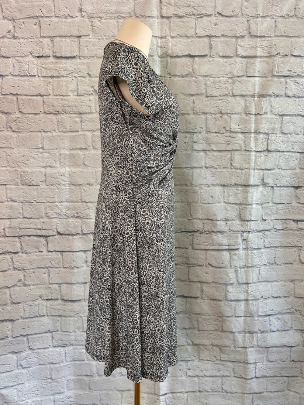 connected apparel Black White Dress Midi Floral V Neck Twist-Front Day to Night - Picture 9 of 15